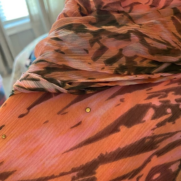 Muse size 8 long dress- zips up - Picture 4 of 12